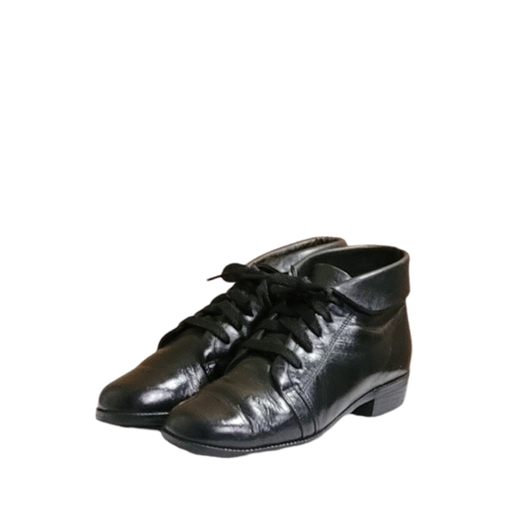 Women Vintage Leather Black Ankle Boots By Cabin Creek Size 5.5M/Wom Granny Boot - Picture 2 of 10